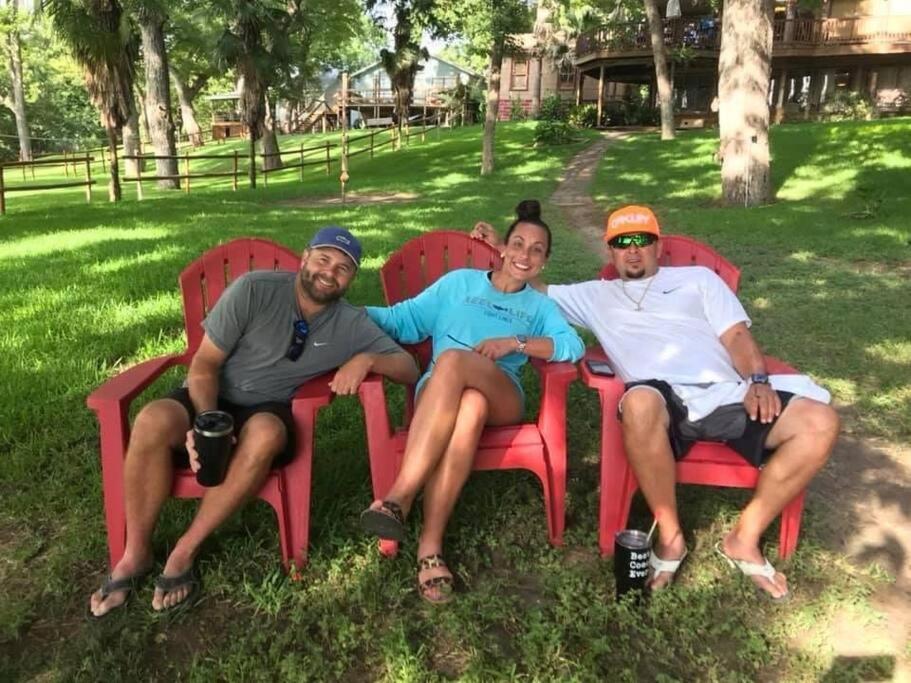 The River Haven - Sleeps 32 - On Guadalupe River Seguin Kültér fotó