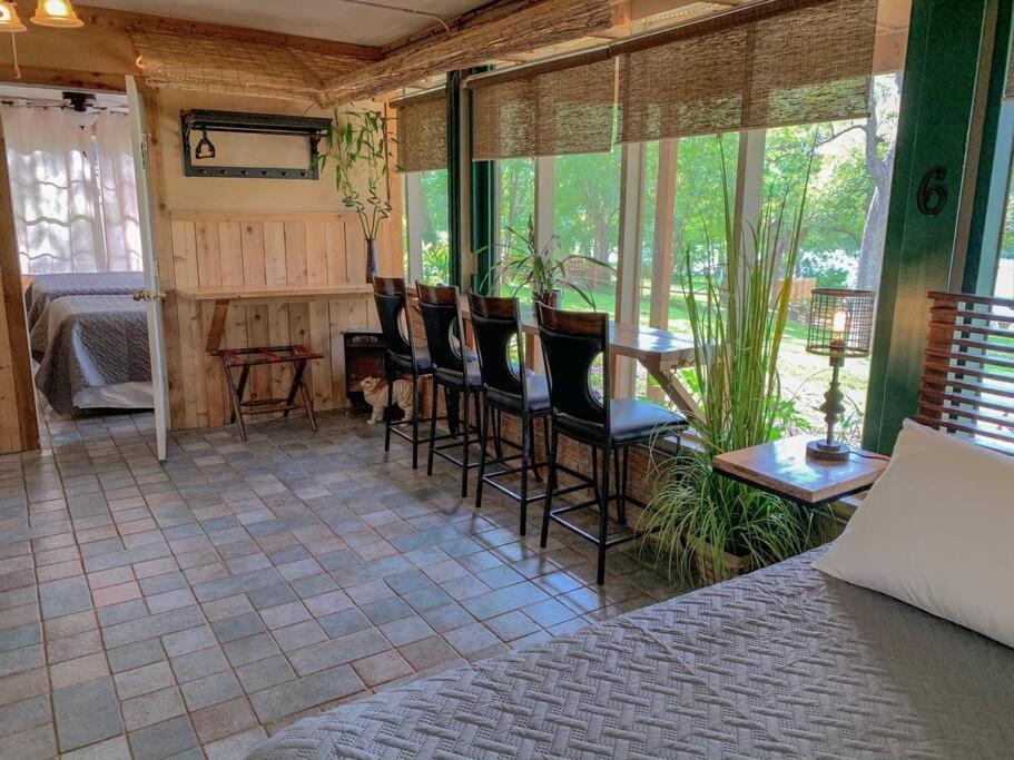 The River Haven - Sleeps 32 - On Guadalupe River Seguin Kültér fotó