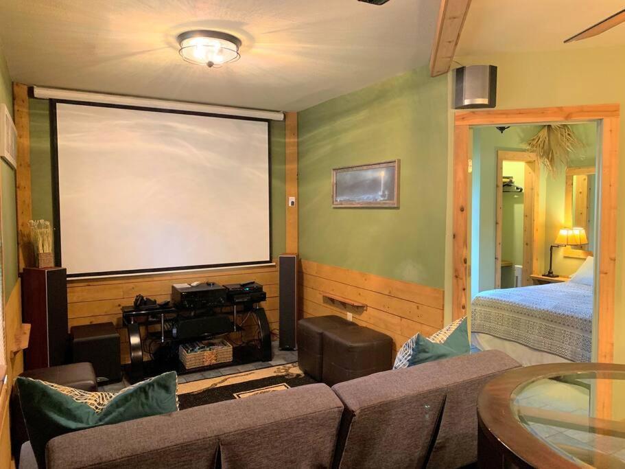 The River Haven - Sleeps 32 - On Guadalupe River Seguin Kültér fotó