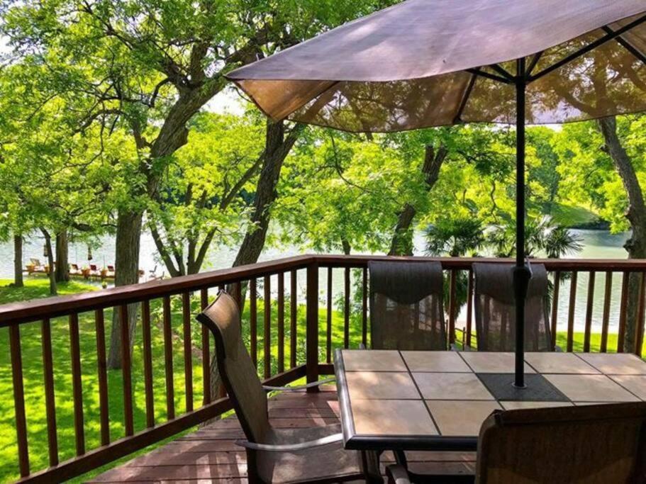 The River Haven - Sleeps 32 - On Guadalupe River Seguin Kültér fotó